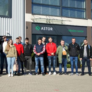 studenci WSZOP w firmie ASTOR